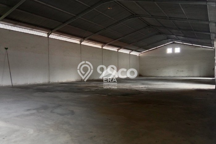 Gudang untuk disewa di Kedungkandang punya LT 2970m2 & LB 1900m2 harga sewa kompetitif Gudang untuk disewa di Kedungkandang punya LT 2970m2 & LB 1900m2 harga sewa kompetitif