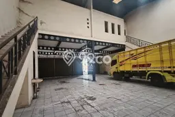 Ruko Komersial Disewakan di Blimbing Malang Luas 270m2 Ruko Komersial Disewakan di Blimbing Malang Luas 270m2
