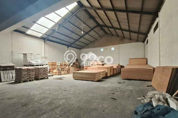FOR RENT! Gudang di Soekarno Hatta Cocok untuk Bisnis 900m2 FOR RENT! Gudang di Soekarno Hatta Cocok untuk Bisnis 900m2