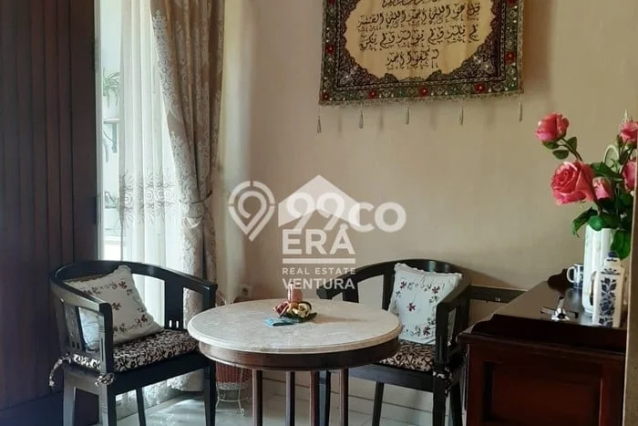 Rumah Kontrakan Malang LT 180m2 LB 250m2 Kawasan Malang Kota Rumah Kontrakan Malang LT 180m2 LB 250m2 Kawasan Malang Kota