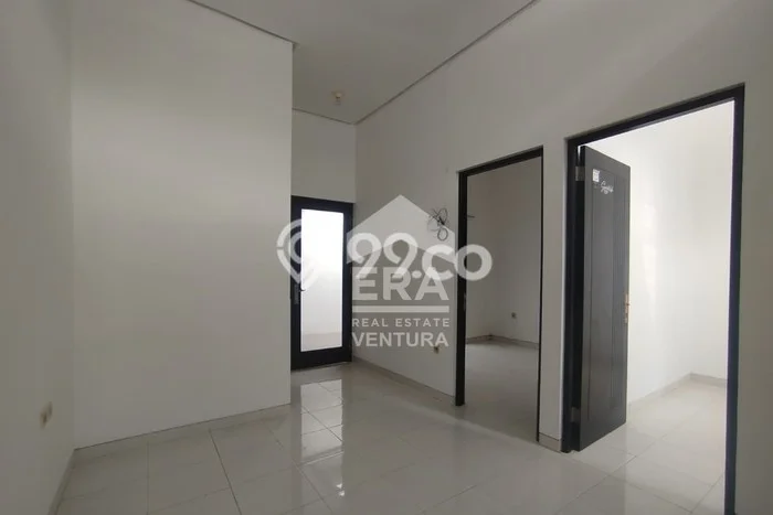 Jarang Ada! Rumah Sewa 2 Kamar Nyaman Siap Huni Tidar Jarang Ada! Rumah Sewa 2 Kamar Nyaman Siap Huni Tidar
