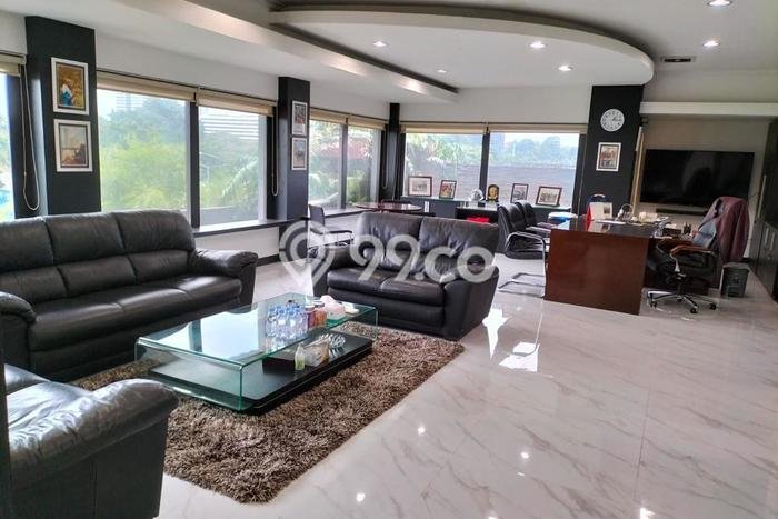 Kantor Bagus LT 240m2 LB 755m2 Dijual di Tanah Abang Jakarta Pusat Kantor Bagus LT 240m2 LB 755m2 Dijual di Tanah Abang Jakarta Pusat