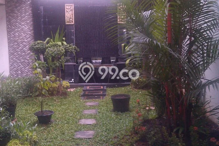 Rumah Elit LB 300m2 Siap Pakai Desain Elegan di Duta Garden, Tangerang Rumah Elit LB 300m2 Siap Pakai Desain Elegan di Duta Garden, Tangerang