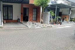 For Sale Hunian Rumah Terawat 2 Kamar di Pinus, Bandung For Sale Hunian Rumah Terawat 2 Kamar di Pinus, Bandung