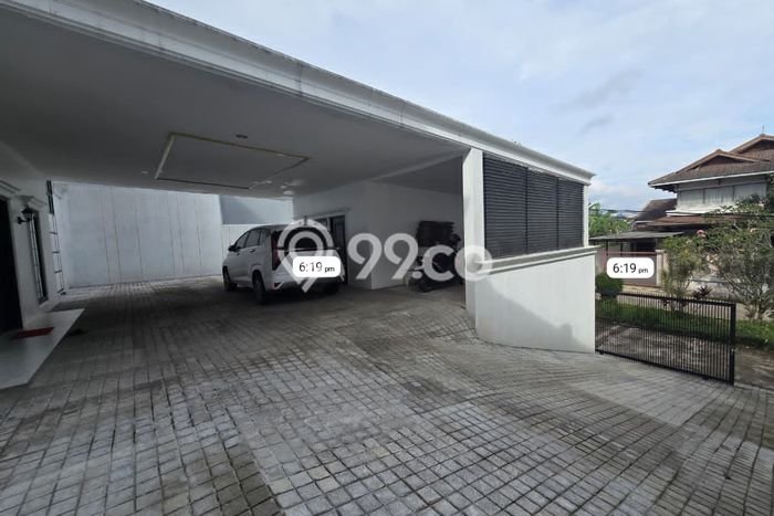 Hot Offer Hunian Mewah Ideal dan Luas di Sukasari, Bandung Hot Offer Hunian Mewah Ideal dan Luas di Sukasari, Bandung