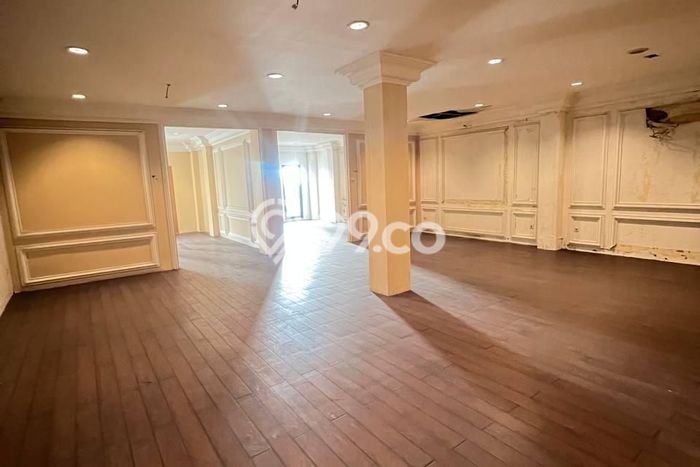 Komersial Bagus Dijual LB 900m2 Lokasi Strategis Jakarta Pusat Area Cocok untuk Bisnis Komersial Bagus Dijual LB 900m2 Lokasi Strategis Jakarta Pusat Area Cocok untuk Bisnis