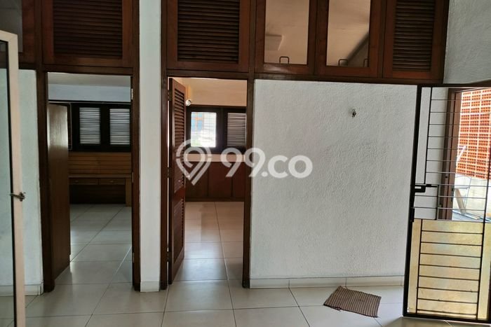 Jual Rumah Luas Megah Dengan View Eksklusif di Puri Indah, Jakarta Barat Jual Rumah Luas Megah Dengan View Eksklusif di Puri Indah, Jakarta Barat