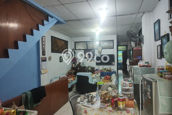 Ruko Dijual di Jakarta Pusat LT 139m2 & LB 192m2 Lokasi Terbaik! Ruko Dijual di Jakarta Pusat LT 139m2 & LB 192m2 Lokasi Terbaik!
