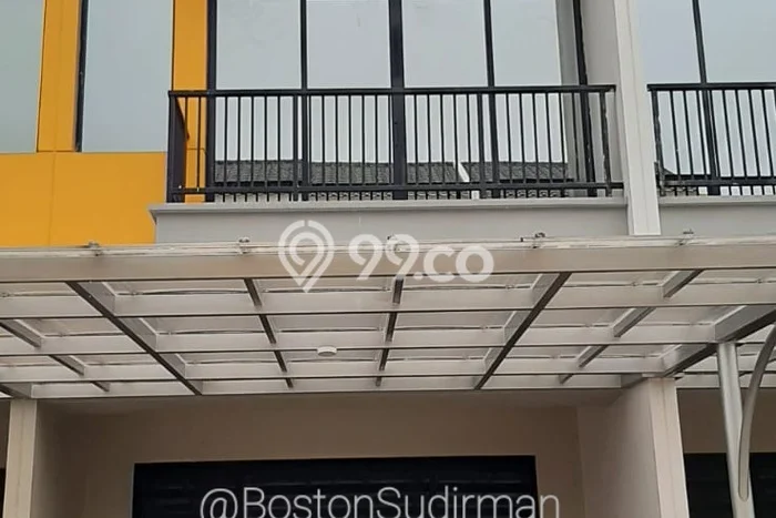 Dijual Ruko Area Bisnis di Kelapa Gading, Luas 212m², Jalan Utama Dijual Ruko Area Bisnis di Kelapa Gading, Luas 212m², Jalan Utama