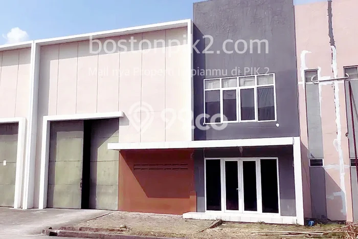 LOKASI PREMIUM! Gudang di Teluk Naga, Luas 2100m², Area Niaga LOKASI PREMIUM! Gudang di Teluk Naga, Luas 2100m², Area Niaga
