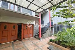Dijual Rumah Luas Elegan Dengan View Cantik di Sunter, Jakarta Utara Dijual Rumah Luas Elegan Dengan View Cantik di Sunter, Jakarta Utara