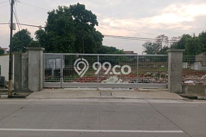 Lahan Strategis di Pesanggrahan Dijual dengan Luas 3230m2 Lahan Strategis di Pesanggrahan Dijual dengan Luas 3230m2