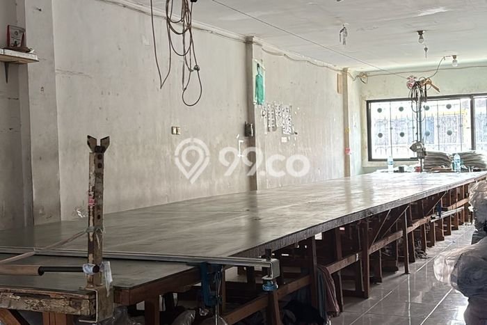 Unit Ruko Dijual di Tambora Jakarta Barat Luas Tanah 100m2, Luas Bangunan 352m2 Unit Ruko Dijual di Tambora Jakarta Barat Luas Tanah 100m2, Luas Bangunan 352m2