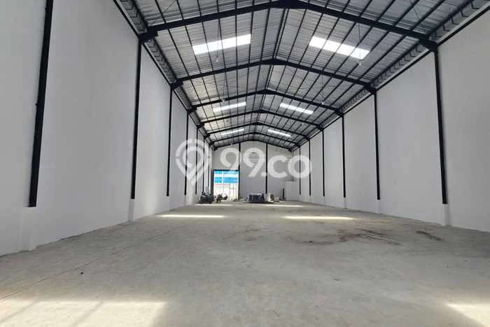 Gudang disewakan di Pakuhaji Tangerang dengan luas bangunan 840m2 Gudang disewakan di Pakuhaji Tangerang dengan luas bangunan 840m2