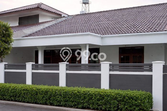 Rumah Mewah LB 190m2 Siap Pakai Desain Elegan di Kemanggisan, Jakarta Barat Rumah Mewah LB 190m2 Siap Pakai Desain Elegan di Kemanggisan, Jakarta Barat