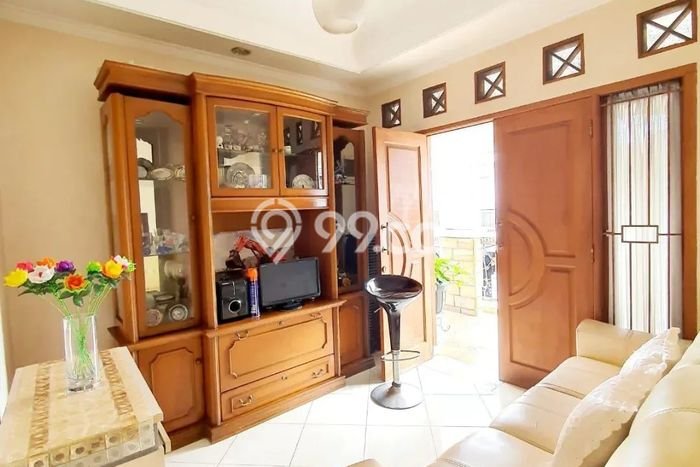 Rumah Elit LB 250m2 Siap Huni Desain Elegan di Sektor 9-Bintaro, Tangerang Selatan Rumah Elit LB 250m2 Siap Huni Desain Elegan di Sektor 9-Bintaro, Tangerang Selatan