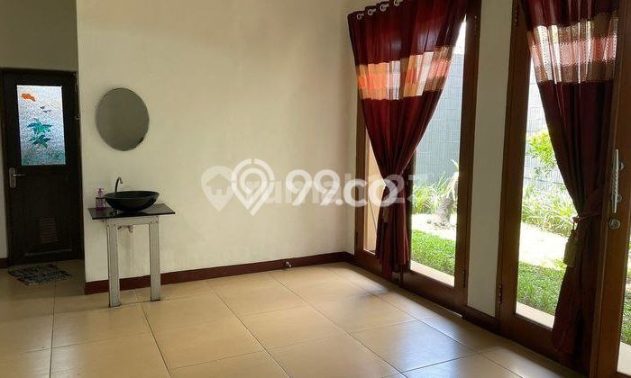 Rumah Mewah LB 350m2 Siap Huni Desain Elegan di Cijagra, Bandung Rumah Mewah LB 350m2 Siap Huni Desain Elegan di Cijagra, Bandung