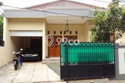 Sewa Rumah Murah di Kemang Jakarta Selatan dengan 3 KT Sewa Rumah Murah di Kemang Jakarta Selatan dengan 3 KT