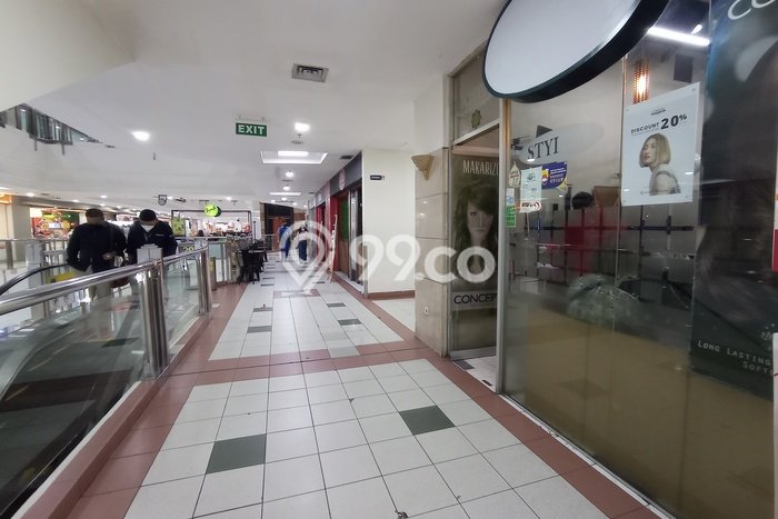 Komersial Bagus Dijual LB 23m2 Lokasi Strategis Jakarta Selatan Area Cocok untuk Bisnis Komersial Bagus Dijual LB 23m2 Lokasi Strategis Jakarta Selatan Area Cocok untuk Bisnis