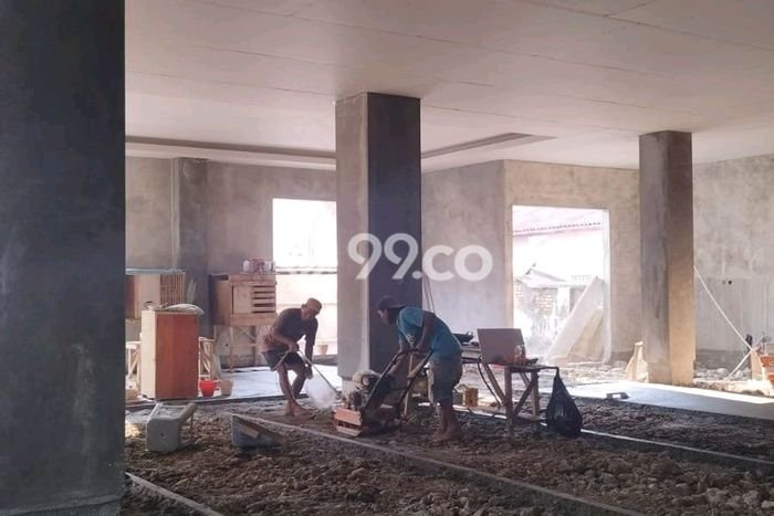 Unit Komersial disewakan di Semarang Tengah Semarang dengan LT 500m2 / LB 472m2 Unit Komersial disewakan di Semarang Tengah Semarang dengan LT 500m2 / LB 472m2