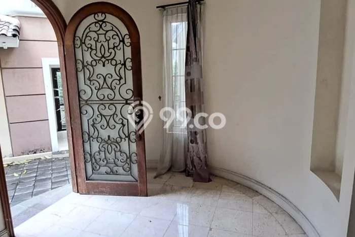 Rumah sewa siap pakai 4 KT di Lippo Karawaci, Tangerang Rumah sewa siap pakai 4 KT di Lippo Karawaci, Tangerang