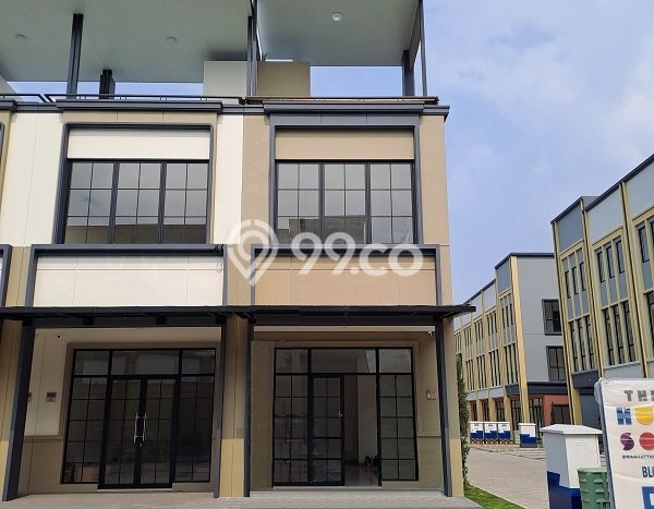 Disewakan Ruko di Kawasan Ramai Gading Serpong Luas 102m2 Disewakan Ruko di Kawasan Ramai Gading Serpong Luas 102m2