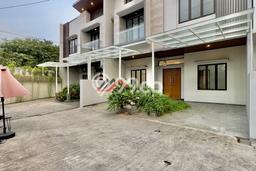 Dijual Rumah Mewah Exclusive di Kebayoran Baru, Jakarta Selatan Dijual Rumah Mewah Exclusive di Kebayoran Baru, Jakarta Selatan