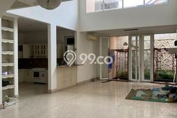 Rumah Luxury Modern Tanpa Renovasi di Pondok Indah Jakarta Selatan Rumah Luxury Modern Tanpa Renovasi di Pondok Indah Jakarta Selatan