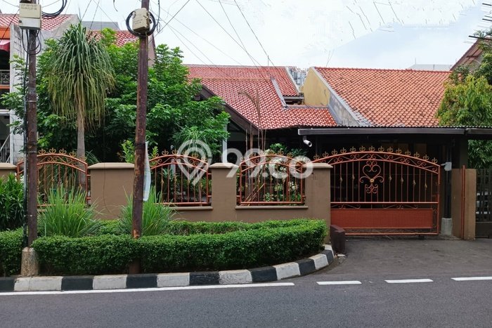 Dijual Rumah Mewah Megah Dengan View Eksklusif di Pejompongan, Jakarta Pusat Dijual Rumah Mewah Megah Dengan View Eksklusif di Pejompongan, Jakarta Pusat