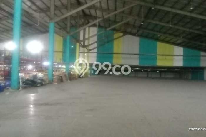 Gudang Disewa di Bandung dengan LB 4608m2 Area Komersial Ramai Gudang Disewa di Bandung dengan LB 4608m2 Area Komersial Ramai