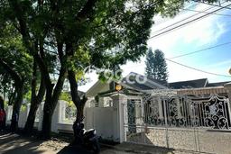 Hunian Mewah LB 1000m2 Siap Huni Desain Elegan di Hegarmanah, Bandung Hunian Mewah LB 1000m2 Siap Huni Desain Elegan di Hegarmanah, Bandung