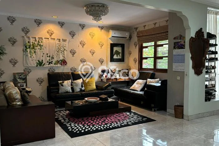 Hunian Cantik Modern Lb 176m2 di Karawaci, Tangerang Hunian Cantik Modern Lb 176m2 di Karawaci, Tangerang