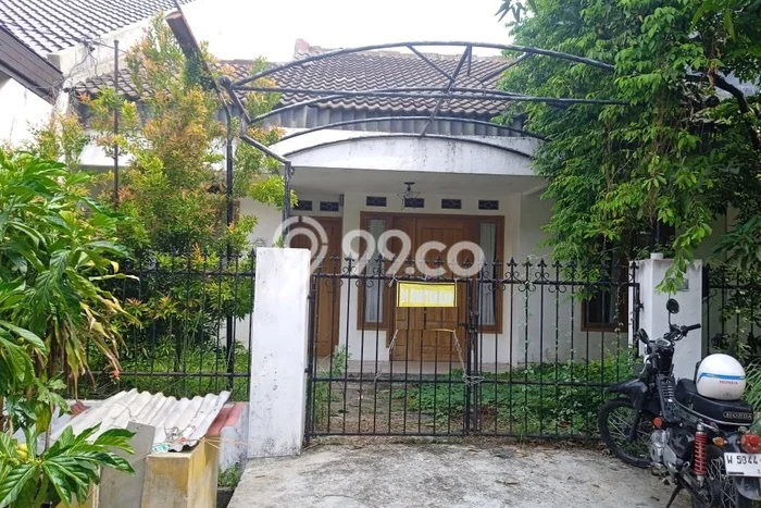 Rumah Kontrakan Surabaya LT 144m2 LB 100m2 Area Ketintang Rumah Kontrakan Surabaya LT 144m2 LB 100m2 Area Ketintang