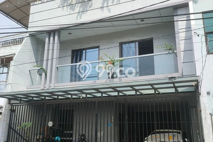 Disewakan Rumah Bagus di Bubutan Harga Rp 2,4 Miliar/ Tahun Disewakan Rumah Bagus di Bubutan Harga Rp 2,4 Miliar/ Tahun