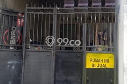 Rumah Strategis Modern Lb 73m2 di Sawahan, Surabaya Rumah Strategis Modern Lb 73m2 di Sawahan, Surabaya