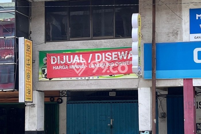 Ruko Dijual di Surabaya LT 56m2 & LB 150m2 Lokasi Terbaik! Ruko Dijual di Surabaya LT 56m2 & LB 150m2 Lokasi Terbaik!