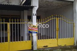 Sewa Rumah Harga Terjangkau di Dukuh Kupang Surabaya dengan 4 KT Sewa Rumah Harga Terjangkau di Dukuh Kupang Surabaya dengan 4 KT