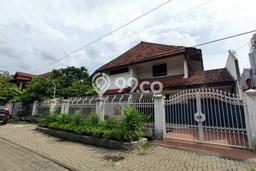 Rumah Elit Modern Siap Huni di Dukuh Kupang Surabaya Rumah Elit Modern Siap Huni di Dukuh Kupang Surabaya