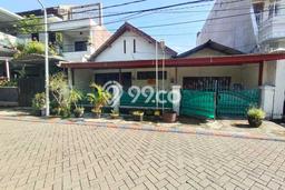 Dijual Rumah 5 Kamar Lokasi Ideal Bagus dan Strategis di Gubeng Dijual Rumah 5 Kamar Lokasi Ideal Bagus dan Strategis di Gubeng
