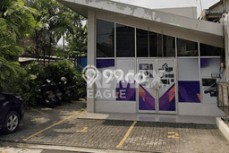 Dijual Rumah Premium dengan Fasilitas Sekitar Lengkap di Wonokromo, Surabaya Dijual Rumah Premium dengan Fasilitas Sekitar Lengkap di Wonokromo, Surabaya