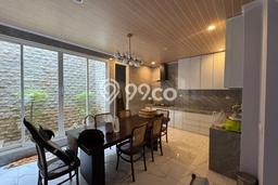 Disewakan Rumah Murah di Citraland Surabaya dengan 4 KT Disewakan Rumah Murah di Citraland Surabaya dengan 4 KT