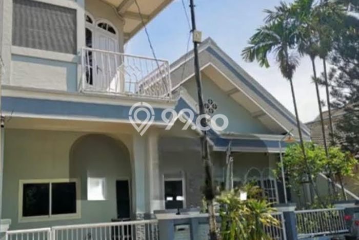 Dijual Rumah 4 Kamar Lokasi Ideal Bagus dan Strategis di Waru Dijual Rumah 4 Kamar Lokasi Ideal Bagus dan Strategis di Waru