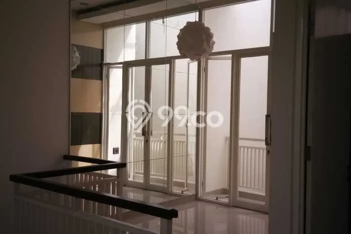 Dijual Rumah Mewah Exclusive di Sukolilo, Surabaya Dijual Rumah Mewah Exclusive di Sukolilo, Surabaya