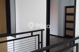 For Sale Rumah Elit Exclusive di Wonocolo, Surabaya For Sale Rumah Elit Exclusive di Wonocolo, Surabaya