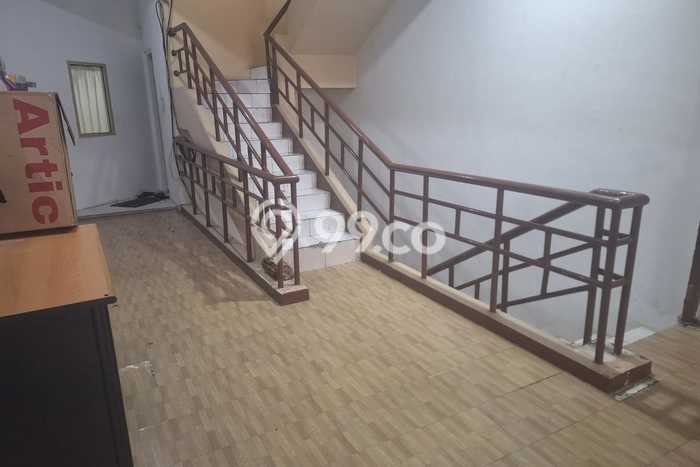 LOKASI PREMIUM! Ruko Kawasan , Luas 110m2m², Pusat Komersial LOKASI PREMIUM! Ruko Kawasan , Luas 110m2m², Pusat Komersial
