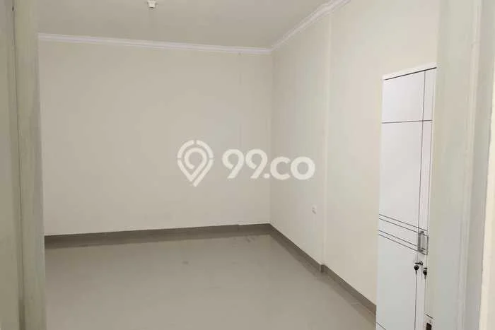 BEST LOCATION! Rumah di Cengkareng Barat, Dekat Stasiun, 2 KT, LT 48m² LB 75m² BEST LOCATION! Rumah di Cengkareng Barat, Dekat Stasiun, 2 KT, LT 48m² LB 75m²