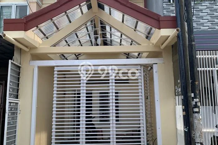 HUNIAN PILIHAN! Rumah kawasan Cengkareng Barat, 2 KT, Lingkungan Strategis, Luas 57m² LB 150m² HUNIAN PILIHAN! Rumah kawasan Cengkareng Barat, 2 KT, Lingkungan Strategis, Luas 57m² LB 150m²