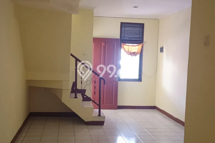 Disewakan! Rumah 2 Kamar Tidur &
2 Kamar Mandi di Cengkareng Barat, Jakarta Barat Disewakan! Rumah 2 Kamar Tidur &
2 Kamar Mandi di Cengkareng Barat, Jakarta Barat