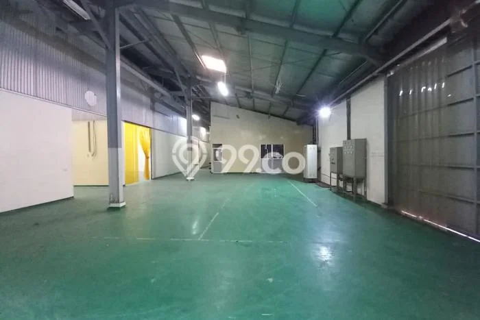 Gudang disewakan lokasi strategis Cikupa Tangerang 2500m2 Gudang disewakan lokasi strategis Cikupa Tangerang 2500m2