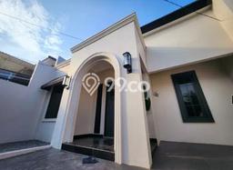 HOT DEAL! Dijual Rumah Berkualitas di Bintaro, Tangerang Selatan, Luas Tanah 98m² Luas Bangunan 100m² HOT DEAL! Dijual Rumah Berkualitas di Bintaro, Tangerang Selatan, Luas Tanah 98m² Luas Bangunan 100m²